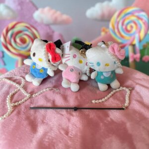 Alternative view of 3 Llavero Kitty Perlas Peluche $55 c/u