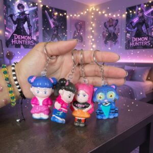 Alternative view of 12 Squishies Guerreras K-Pop Llavero $8 c/u